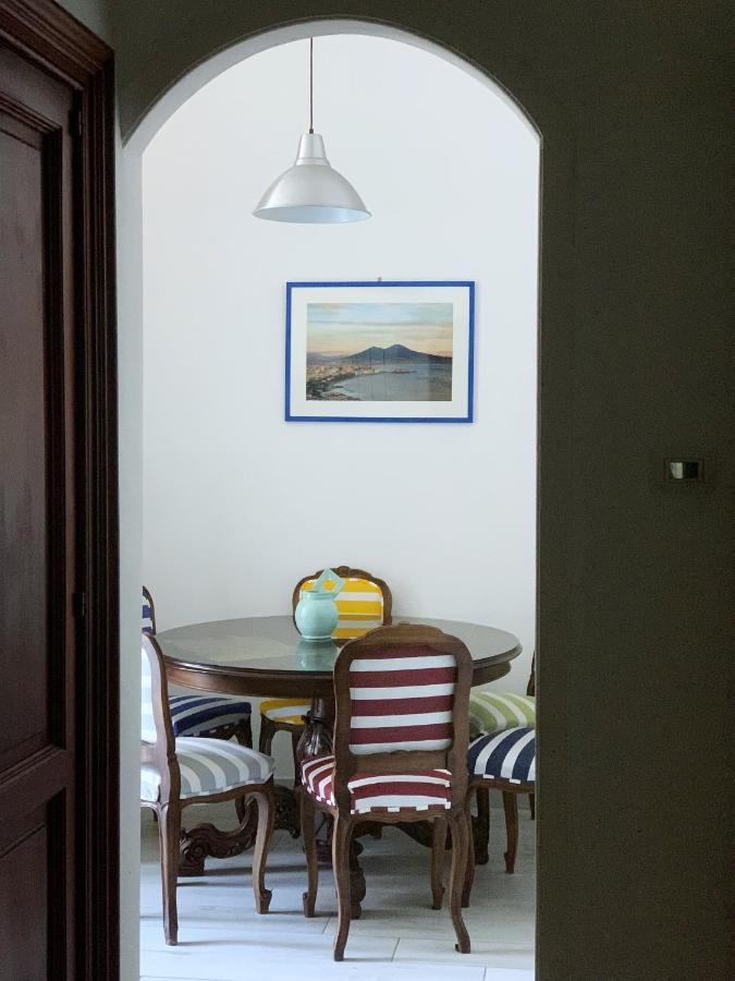 Sibilla Napoli Acomodação com café da manhã Exterior foto